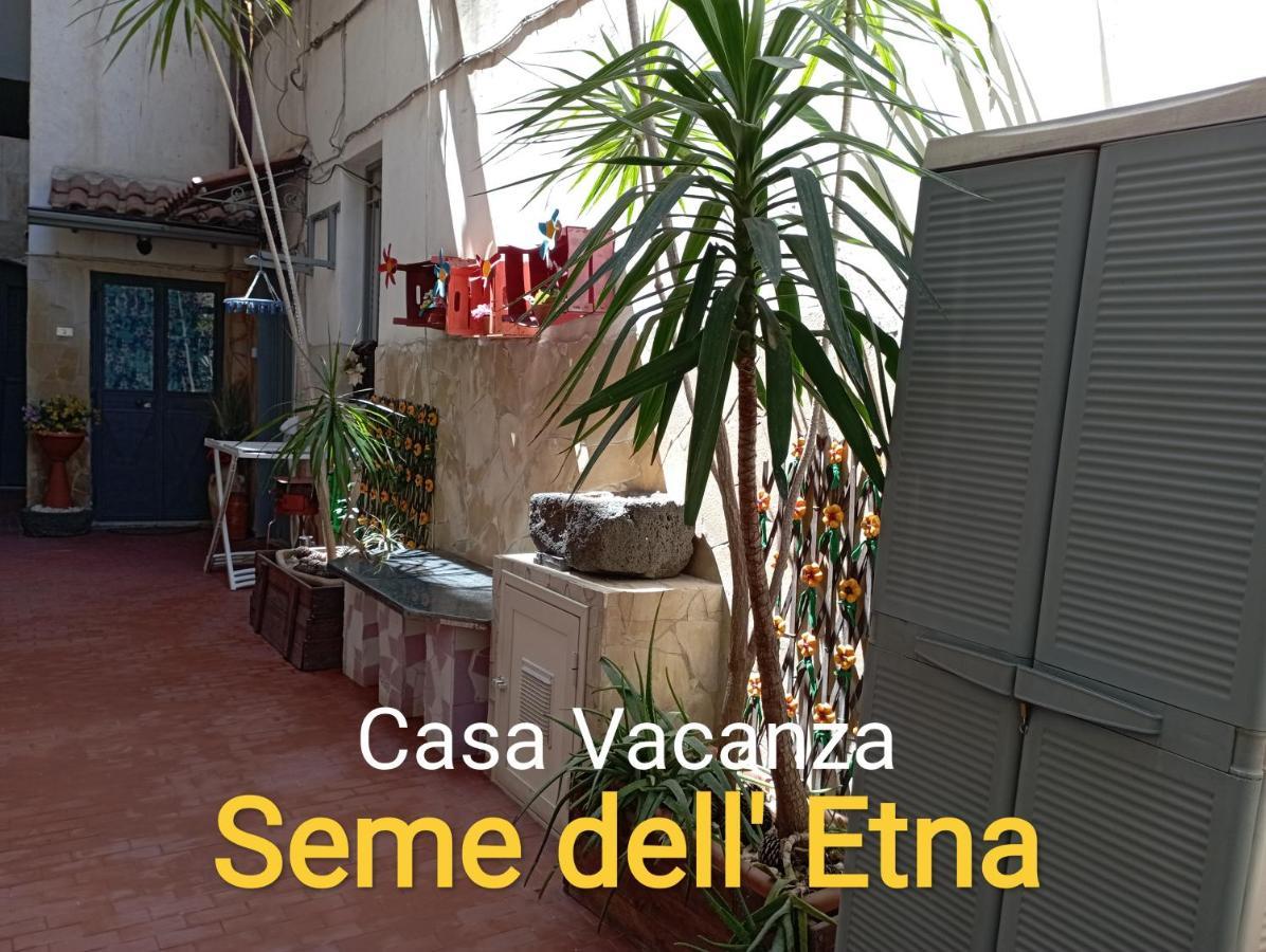 Seme Dell' Etna Villa Catania-Fontanarossai nemzetközi repülőtér Kültér fotó